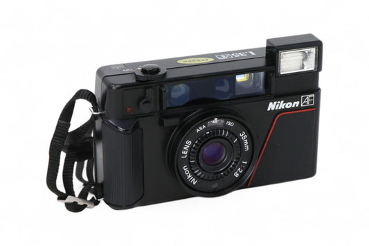 Nikon L35AF "Pikaichi"